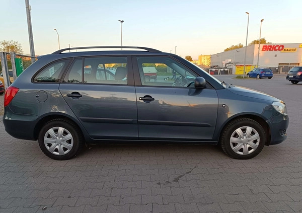 Skoda Fabia cena 12900 przebieg: 251699, rok produkcji 2010 z Dębno małe 436